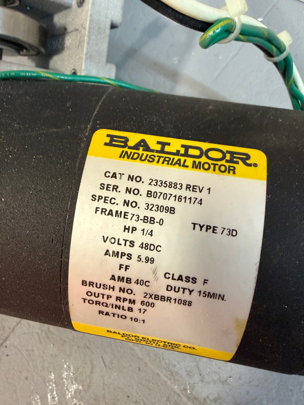 MOTOR DOCK TABLE SN 32309B WITH DOCK CONTROL BOX 46-282757G7